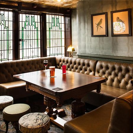 The Royal Toby Hotel Rochdale Bagian luar foto