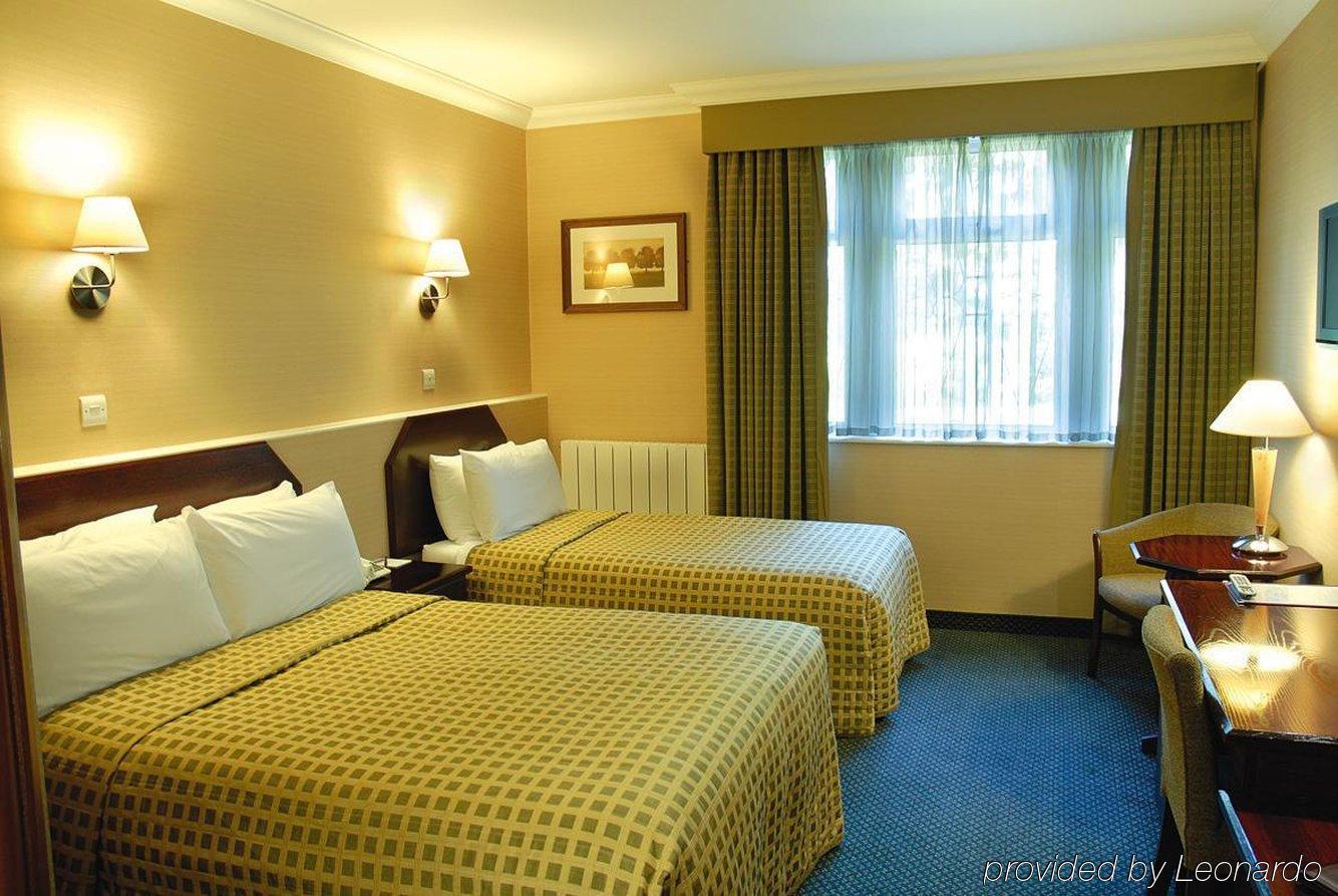 The Royal Toby Hotel Rochdale Ruang foto